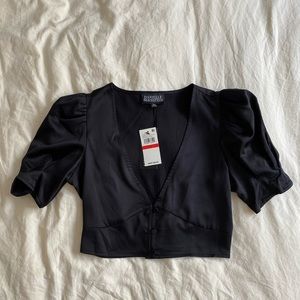 Puff sleeve crop top